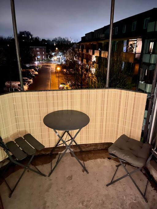Schickes Apartment Mit Balkon In Düsseldorf Eksteriør bilde